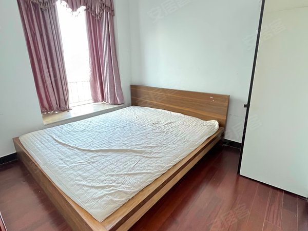 广州海珠广州大道南逸景翠园西区,御景轩高层无遮挡,拎包入住,随时