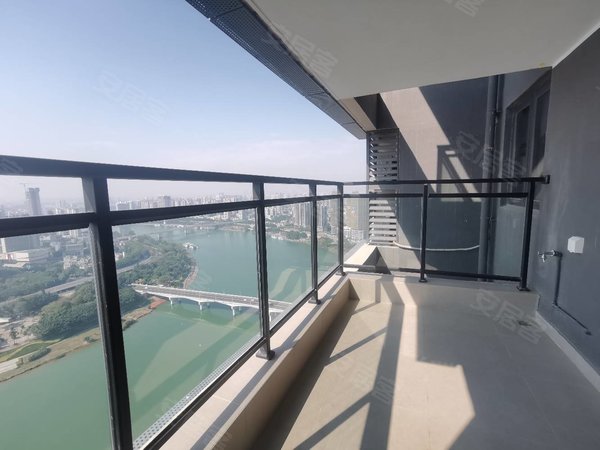 南宁青秀中山华润置地中山府一线江景房 华润置地中山府 精装三房