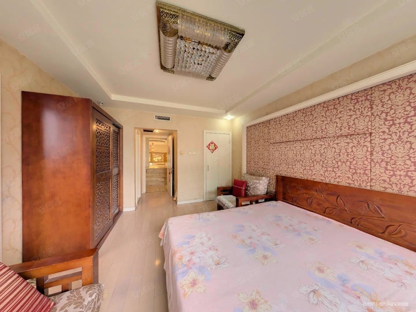 一栋洋房5室2厅2卫203.13㎡南北1100万