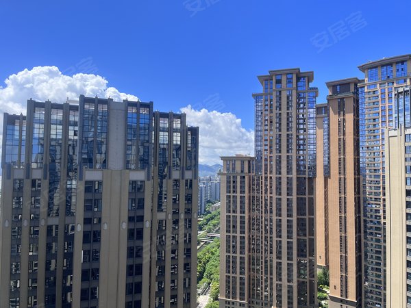 深圳南山深圳湾汉森吉祥龙花园汉森吉祥龙花园 3室2厅2卫 豪华装修