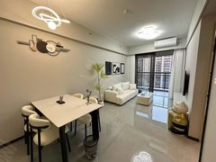 海丰城东城东城区天虹斜对面时代水岸公寓 1房2厅 家居家电齐全 视野开阔 靓出租房源真实图片