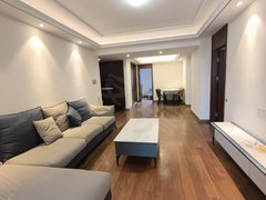 武汉黄陂盘龙城天汇龙城龙锦苑 3室2厅2卫 急租房源 电梯房出租房源真实图片