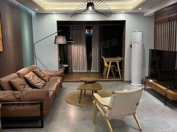 楼下民主路小学 保利美式精装修大4房,改善家庭看过来出租房源真实