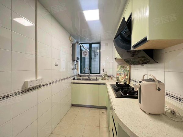 广州海珠滨江东海琴湾滨江东 海琴湾 3室2厅2卫 精装修 电梯房 109平