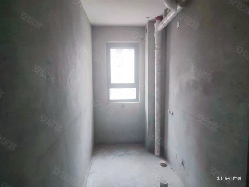 新增房源,17中毛坯房,房东诚心出售,荣盛城瑞府二手房,185万,3室2厅,2