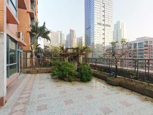 深圳福田福田中心区恒运豪庭(风华盛世)带超大露台三房!品质小区!