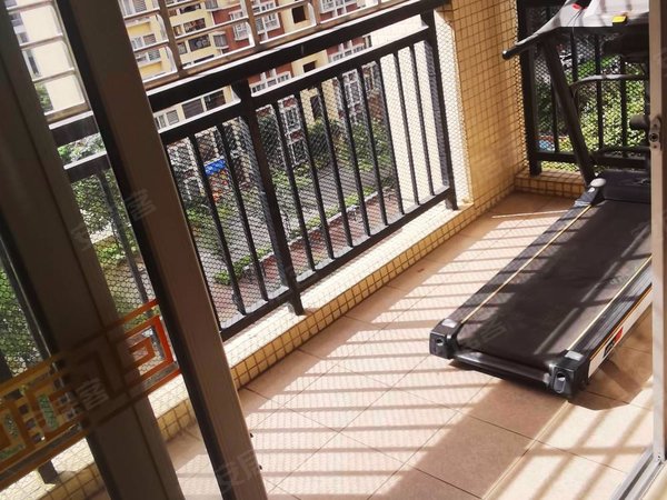 广州黄埔科学城天鹿花园南区距离地铁近 大三房 双大阳台 随时可以