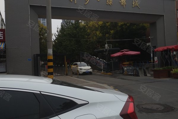 绿都城优点,不足,绿都城怎么样,绿都城周边房产中介经纪人评价-新乡