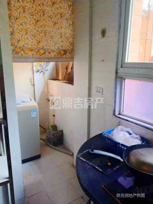 22万 现浇2房2房 中心位置 可以拎包入住 时代名都