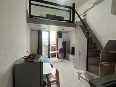 梧州长洲梧州站百盛附近 凤凰社公寓 复式 配套齐全 拎包  电梯楼出租房源真实图片