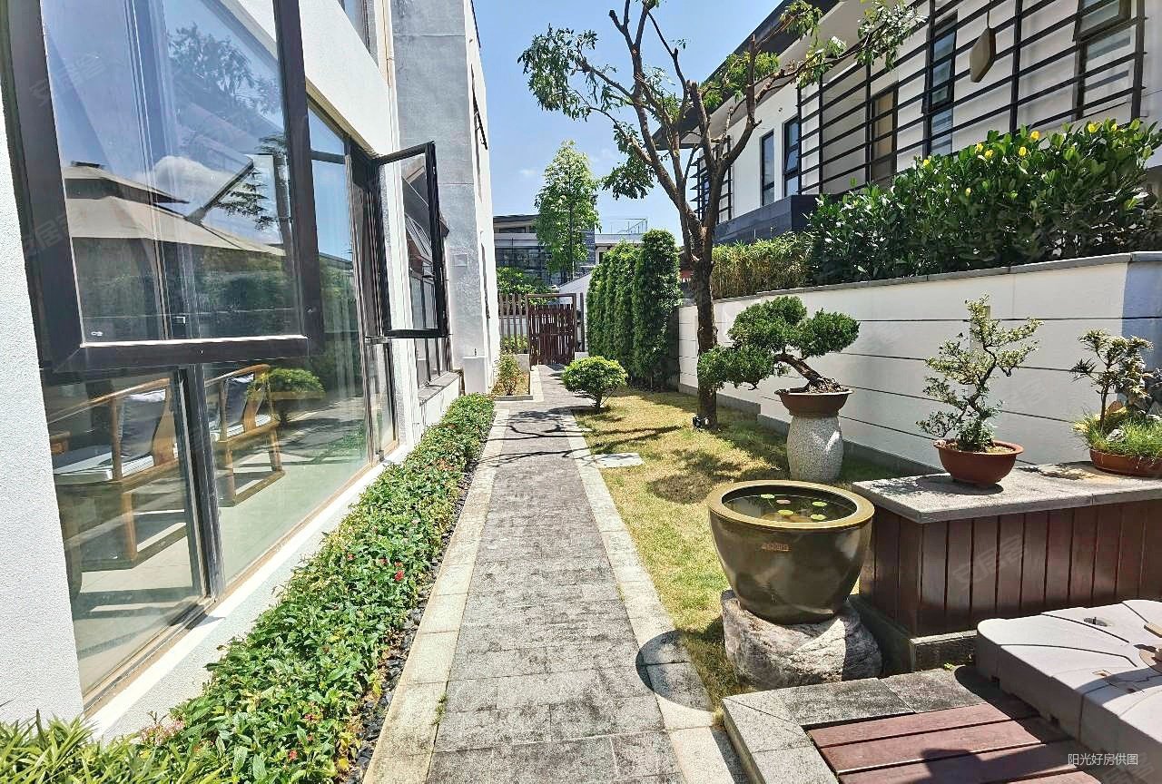 华发水郡三期别墅