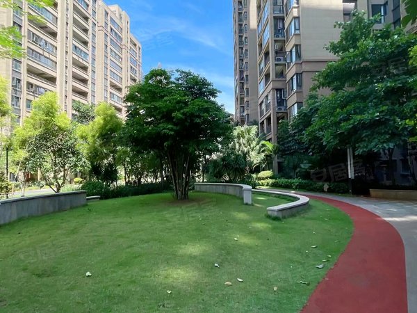 海口秀英长流绿地海森林绿地海森林 3室2厅2卫出租房源真实图片