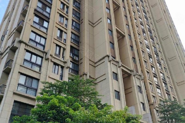 不足,中海雍翠峰怎么样,中海雍翠峰周边房产中介经纪人评价-南宁安居