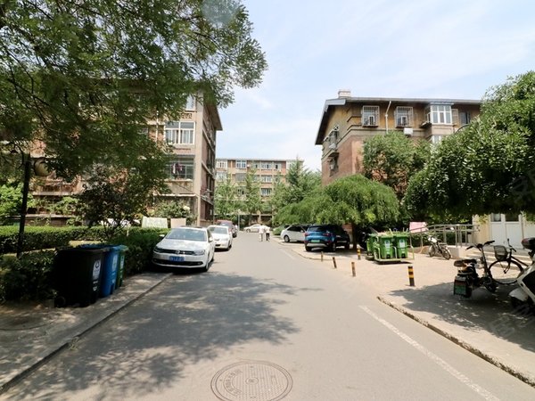 北京海淀皂君庙大慧寺6号院交大西门 皂君庙 学院南路  钢铁研究院