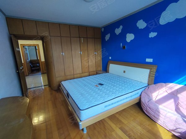 上海青浦朱家角淀湖山庄教苑近菜市场 地铁站 朱家角 东大门教苑 精装