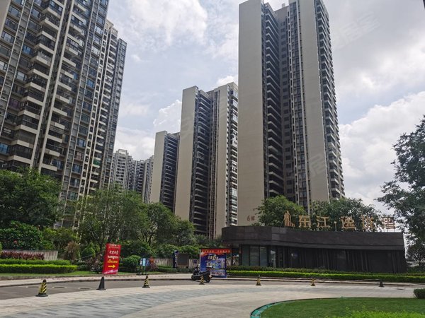 广州增城新塘东江逸珑湾东江逸珑湾 3室1厅2卫 2700.