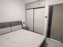 烟台龙口新区锦里七号五区 三个空调!豪装修出门新民 华为 天鸿首府 府西出租房源真实图片