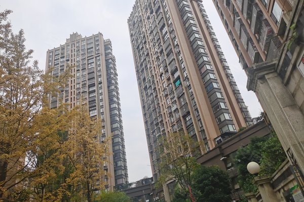 广元二手房 东方曼哈顿 > 何晓燕解读东方曼哈顿小区户型