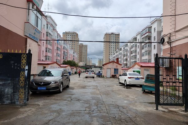 统建楼 海拉尔-河东-满洲里路,近哈萨尔大街