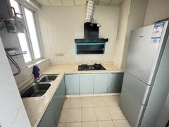 宜宾翠屏西郊塞纳国际 简装三房 仅需1200一月 随时看房 安静采光好出租房源真实图片