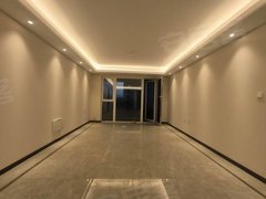 鞍山立山太平高新万科城一期 电梯洋房直通地下 精装四室两卫 包物业取暖电出租房源真实图片