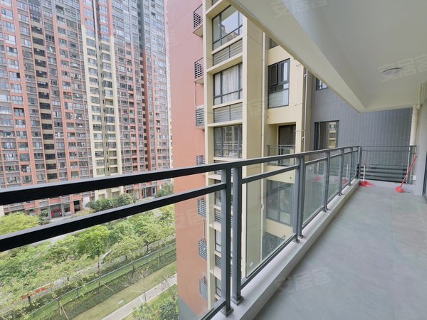 深圳龙岗龙城国际清林半山花园龙岗中心城万科物业全新小区全新空房中