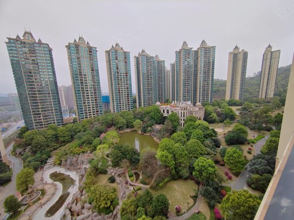 郴州北湖高壁汽车总站恒大华府恒大华府南北通透户型2000包物业费本人