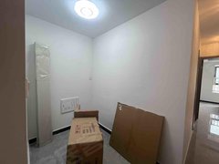 上海松江新桥雅鹿新苑(四期) 家电齐全 精装修 通风好出租房源真实图片