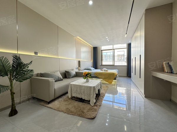 金华东阳东阳江北平川路128-132号楼银泰商圈 河山菜场 服装园区永利酒店 豪华装修 拎包入住即可出租房源真实图片