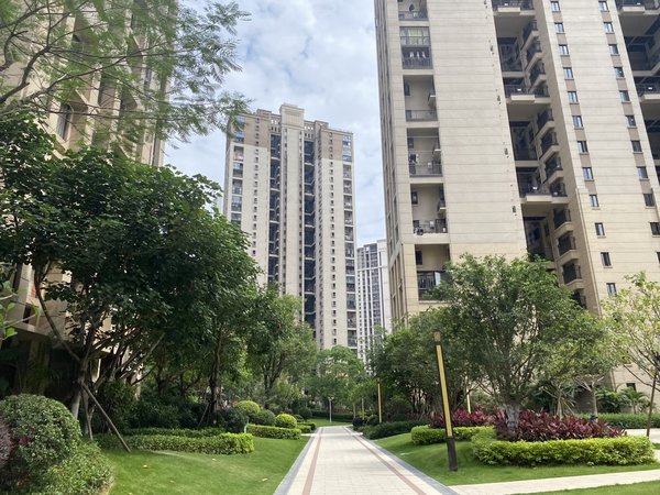 夏园 电梯小区三房改四房 实用户型 全屋定制家具 温馨又干净,黄埔