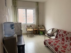 昭通昭阳昭阳城区彩云小区旁1室1厅1厨1卫带家具家电6300一年包含物业费出租房源真实图片