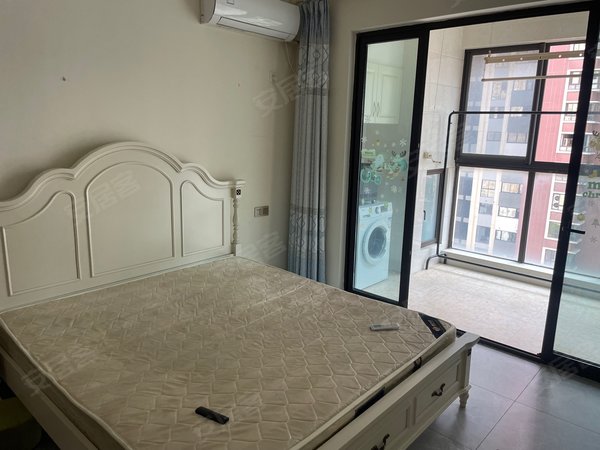 常州武进花园街星河创客工寓星河创客周围商圈完整 地铁口附近!