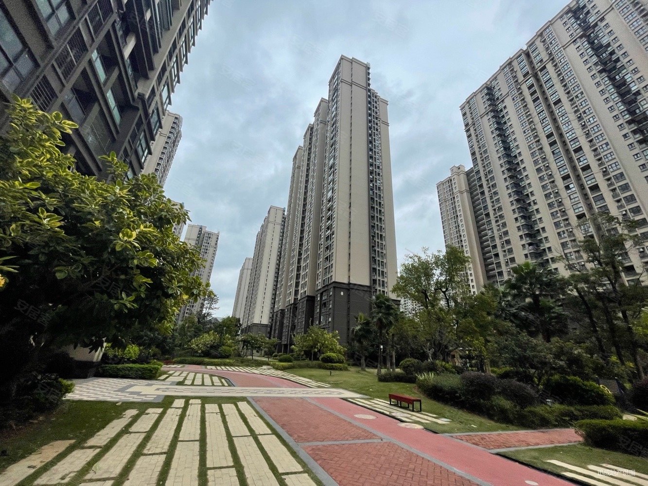 广州房产网>广州二手房>花都二手房>新区二手房>凤凰御景>