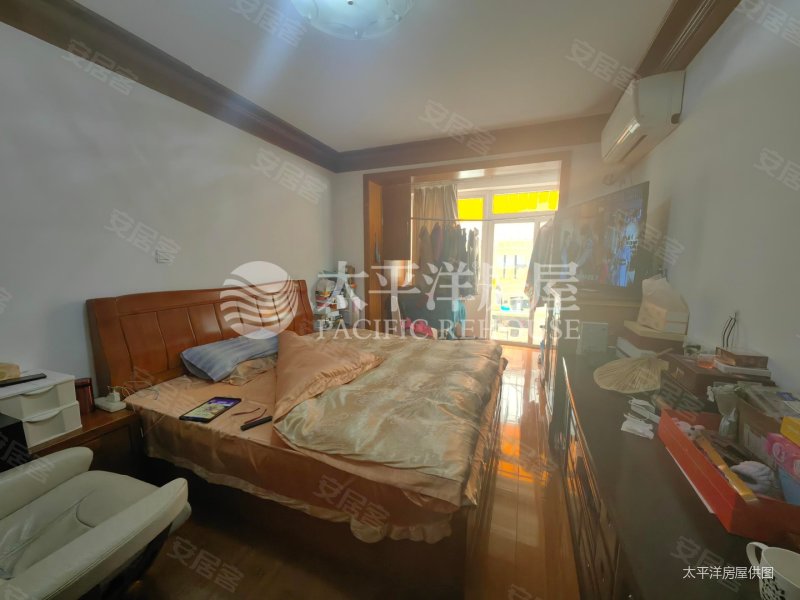 近地铁 医疗配套成熟 商业配套齐全 正南朝向 出行方便,黄山三村二手