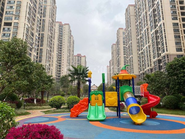 玉洞大道 阳光西岸3房2卫 近菜市 配齐拎包即住 电梯,良庆租房-南宁58