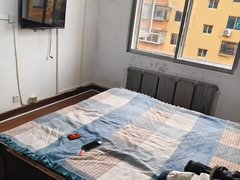 丹东东港千盛银丰小区步梯4楼一室一厅家电齐全拎包入住出租房源真实图片