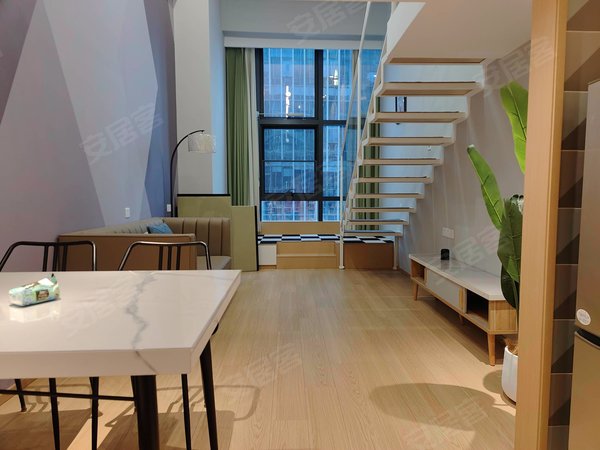 昆明西山前卫营润城第四大道润城x2空间loft公寓 拎包入住 双卫带