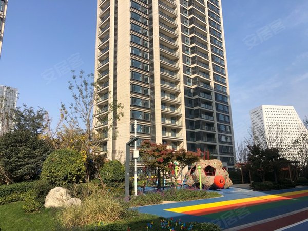 青岛即墨蓝色硅谷蓝谷之光碧桂园蓝谷之光 1700元月 看海高楼层 一梯