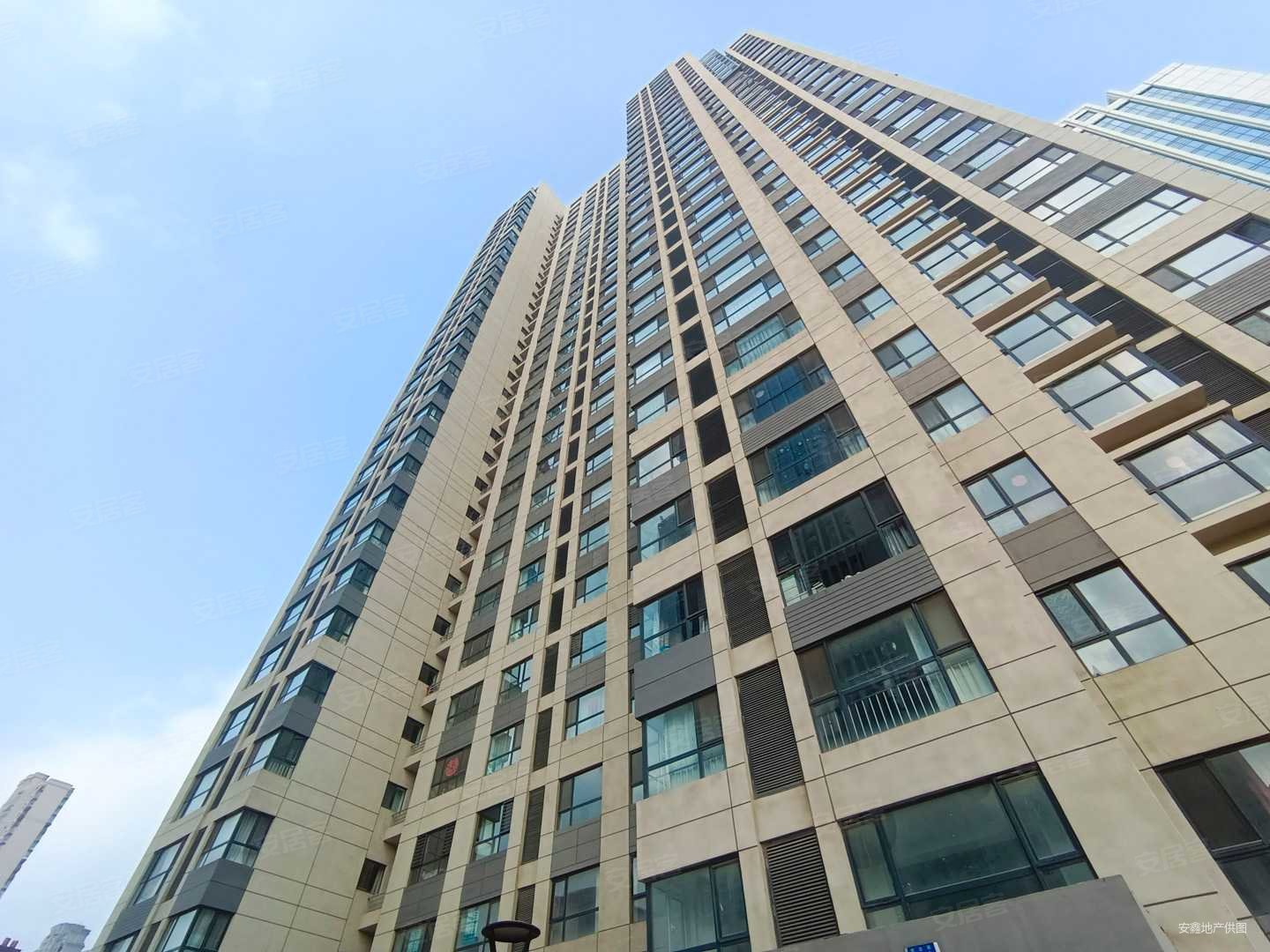 高新园区火炬路次新房近地铁悦泰拾光里