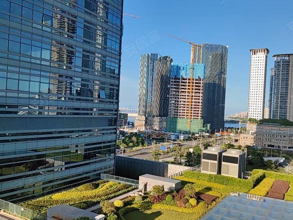 珠海横琴横琴口岸中国铁建大厦横琴金融岛中铁建大厦2房2厅1卫 看澳门