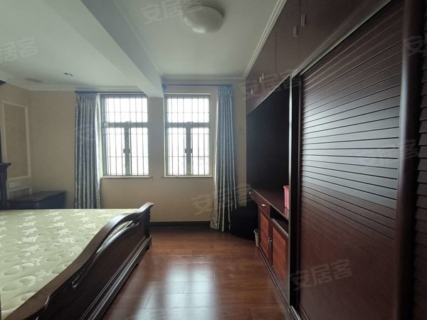 【多图】英皇湖畔花苑,松柏租房,英皇湖畔花苑 3室2厅3卫 电梯房 豪华