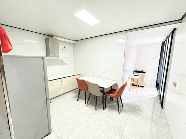 金华婺城湖海塘三路口村大润发索拉古贝 温馨一室一厅可烧燃气电梯房干湿分离 押一付一出租房源真实图片