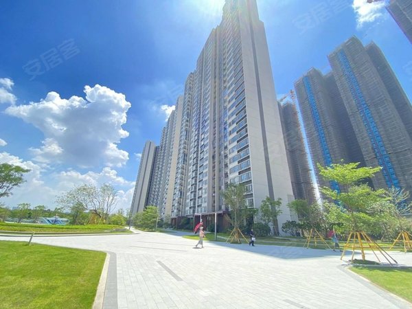 广州黄埔鱼珠富颐华庭富颐华庭 3室2厅2卫 电梯房 精装修 南北通透