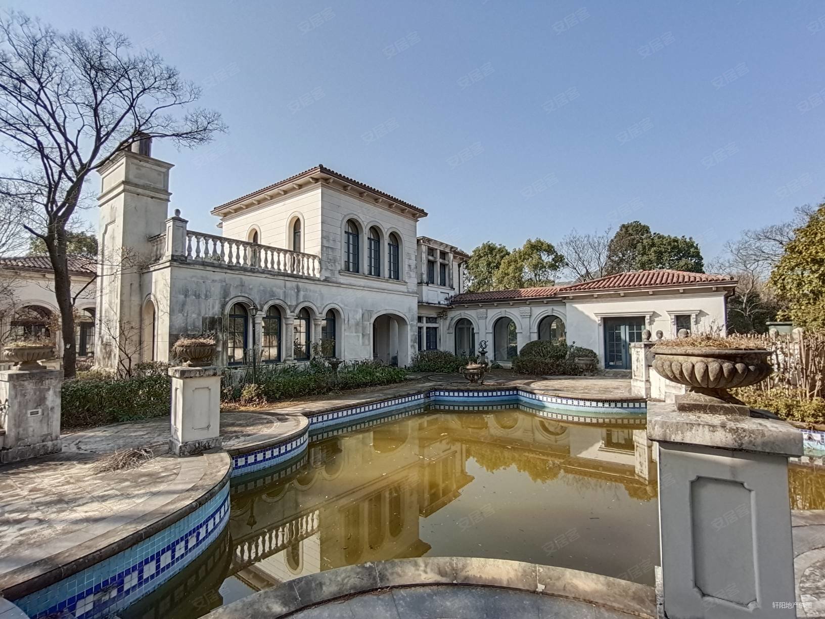 淀山湖壹号临湖独栋别墅花园2615平带超大室外泳池