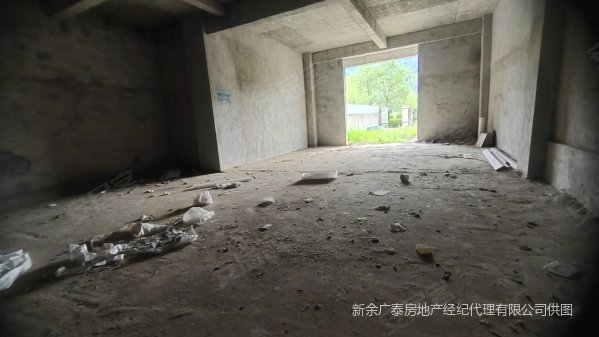 凯光中央庄园4室4厅4卫151㎡南北155万