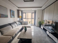 天水秦州秦州城区恒顺悦府两室两厅房子精装修带家具家电齐全拎包入住。出租房源真实图片