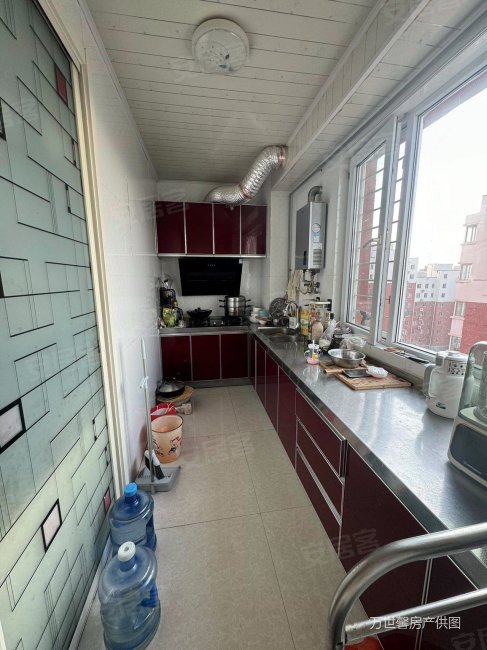 金泰花园小区 精装修 大两房 商业配套齐全  楼层好