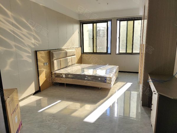 湖州长兴长兴市区万宏花园万宏花园毗邻中医院,古城街新装修拎包入住