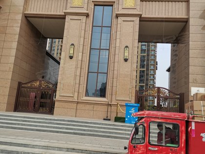 户型】金茂外滩小区地段位置都不错,位于七里河区马滩兰州老街对面