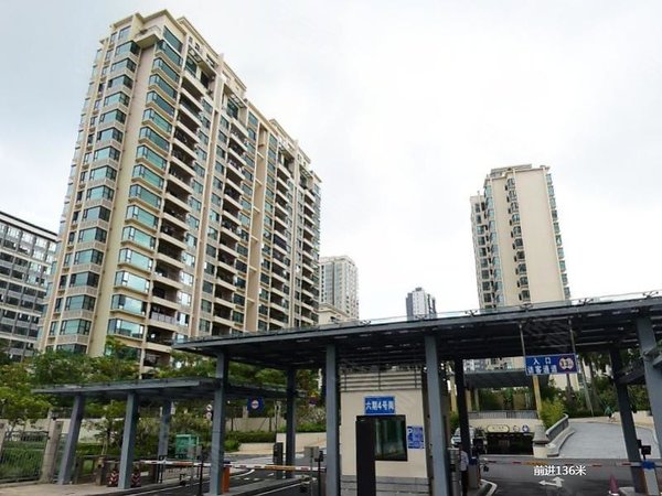 珠海香洲南屏华发新城六期华发新城六期 顶楼复式 豪华装修 门口容宏